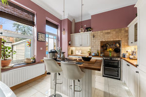 Photo 7- click for photo gallery